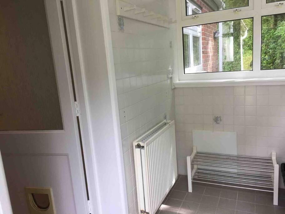 Bright And Spacious Annex Near Lymington With Private Garden Exterior foto